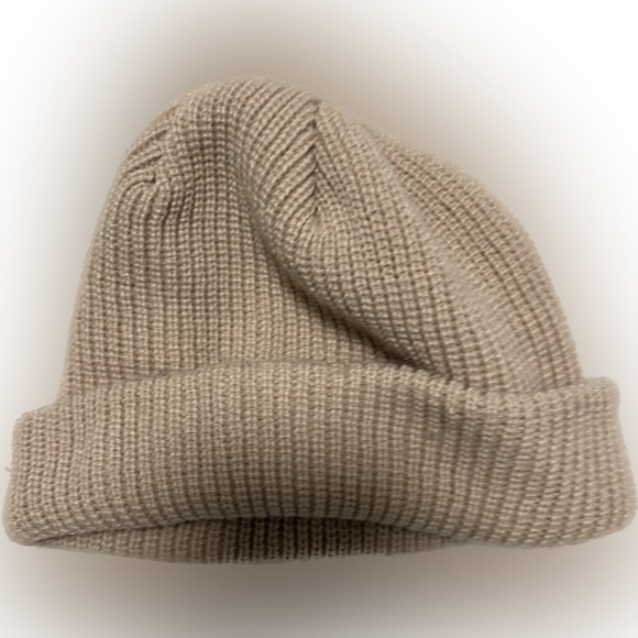 Beanie - Picture 2 of 3